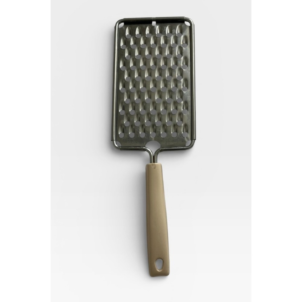 Vintage EKCO USA Stainless Steel Handheld Cheese Grater Almond Tan‎ Handle Retro